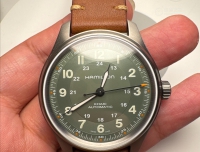 萌新提问！关于汉密尔顿表镜这圈白色的问题