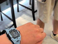 一看看中天蓝色