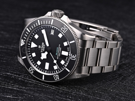 帝舵领潜型系列M2543C1A7NU-0001