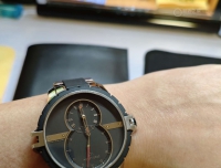 雅克德罗Grande Seconde J029030140系列机械奢华男表是品牌