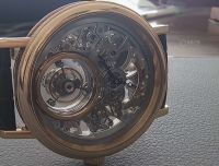 在手腕上感受时间跳动