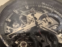 真 技术
力 挽狂澜
时 光百六年