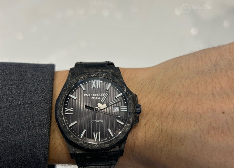 碳纤维材质特别的感受  艾米龙冰峰论坛首发