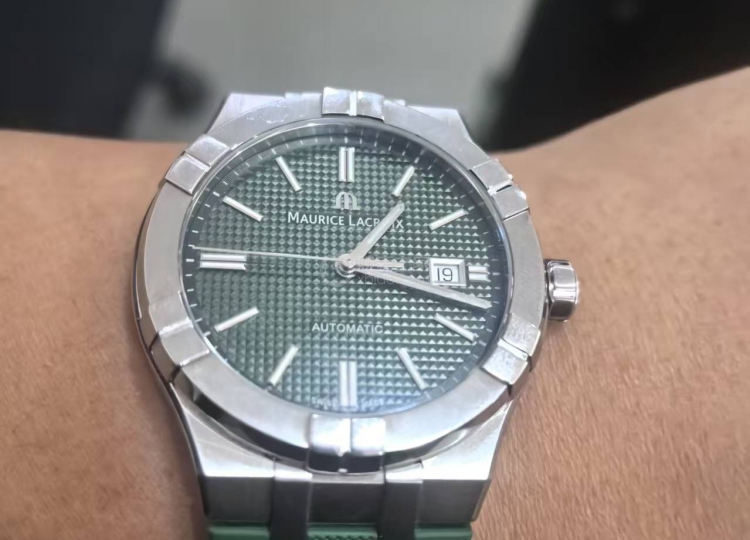 迟到的新年礼物  圆梦艾美AIKON