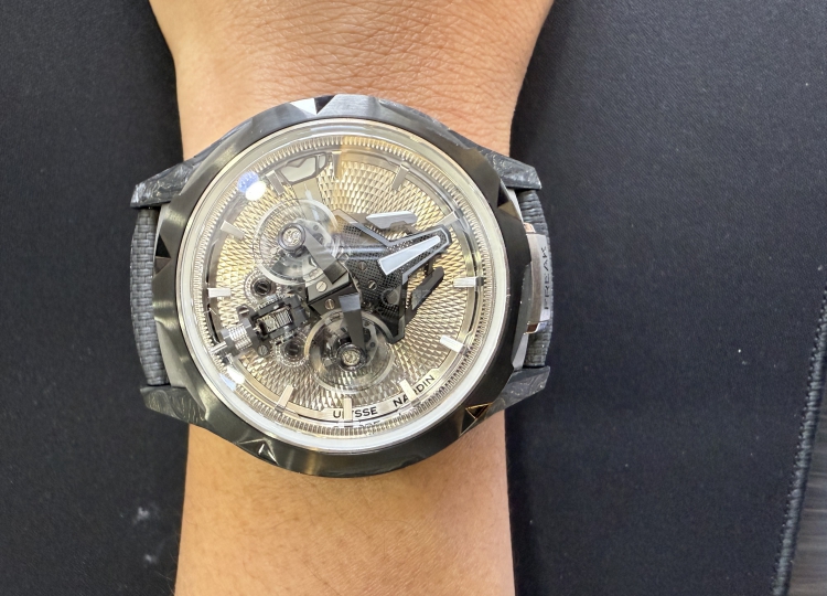 随意试戴瞬间爱上  雅典奇想S2315-500LE首发