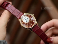 雅克德罗重拾古老工艺-金箔雕花