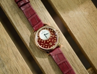 雅克德罗重拾古老工艺-金箔雕花