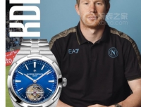 凯文·德布劳内戴百万VC，拍摄球队官方照