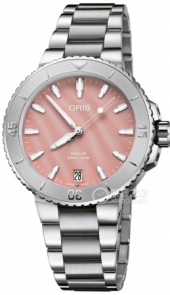 豪利时 AQUIS 日历腕表