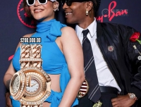 蕾哈娜男友ASAP戴宝格丽腕表，出席雷朋活动