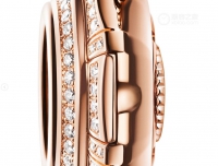 蕾哈娜男友ASAP戴宝格丽腕表，出席雷朋活动