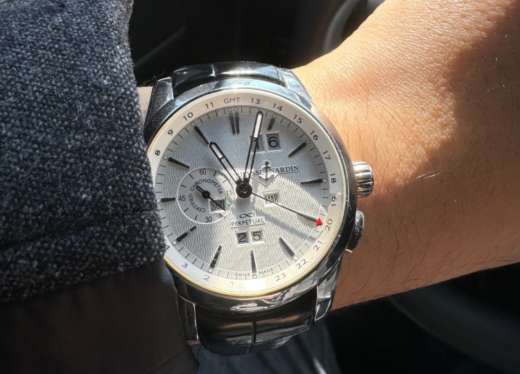 圆了我万年历的梦  雅典表复杂功能独创万年历