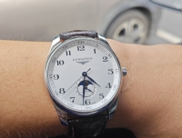 褪去浮华，腕间藏真：欧米茄AT150（黑钢）