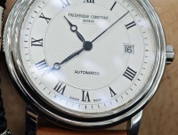 康斯登，可触及的典雅