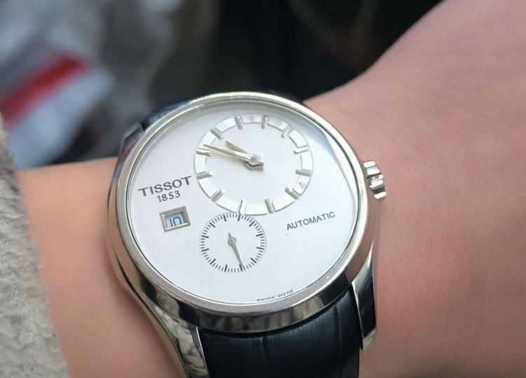 旧的不去新的不来  天梭经典库图白盘