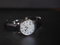 五一劳工节为自己买了块格拉苏蒂议员