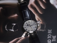 五一劳工节为自己买了块格拉苏蒂议员