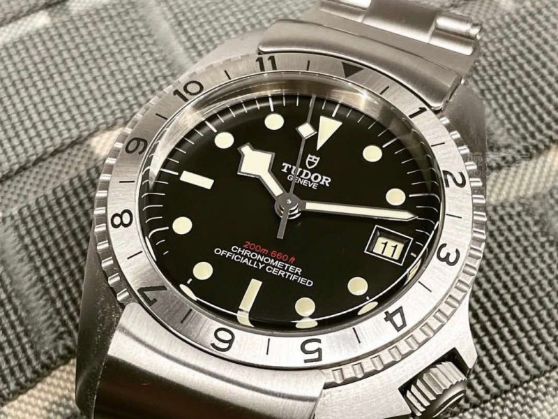 帝舵 碧湾P01型  没想像中的粗矿反而有点精致