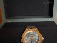 Chopard 雪山傲翼玫瑰金