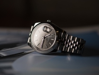 发几张手里腕表的照片，跟大家分享腕表和腕表的拍摄