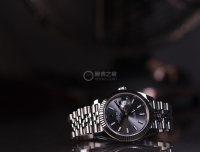 发几张手里腕表的照片，跟大家分享腕表和腕表的拍摄