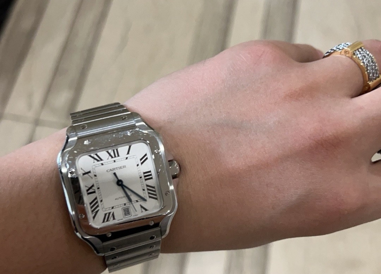 送给曾经的女朋友  入卡地亚山度士