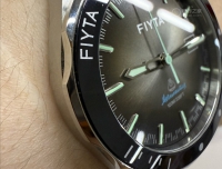 当神舟凯旋时——飞亚达“太空漫步”返回舱款