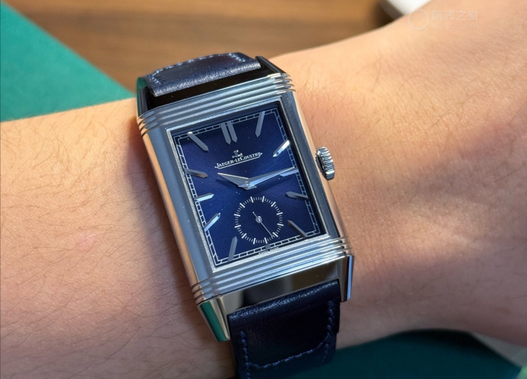 日久生情在下市前一天带走  积家翻转双面双时区小秒针