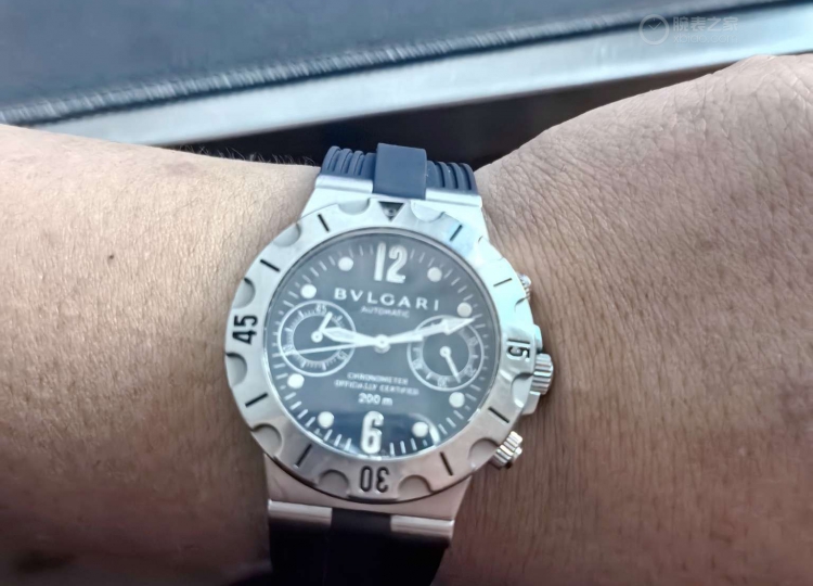 猫头鹰盘面多功能  宝格丽 DIAGONO PROFESSIONAL