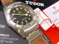 #把运动风戴在腕间#TUDOR P01 真的没想像中的粗矿，反而有点精致😂