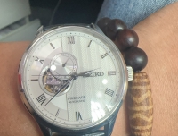 令时间的每一秒比上一秒更有意义，感受生活每时每刻的鲜活。