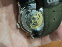 令时间的每一秒比上一秒更有意义，感受生活每时每刻的鲜活。