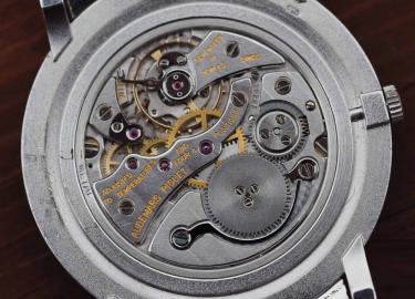 腕表编年史：1953超薄领域的初次交锋