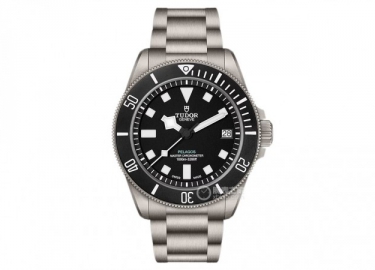 看腻了300米潜水表，那来看看这三款1000米级的选手吧