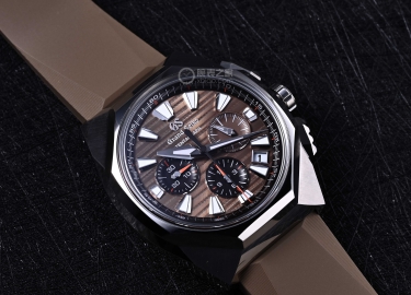 都在追求小表径的今天，这么粗犷的运动计时码表真的太难得了！