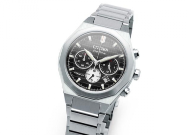 西铁城推出四款全新Zenshin Senkei舒博钛计时码表