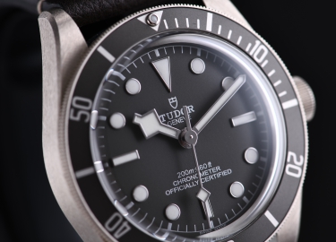 帝舵碧湾1958型925：银壳子的专业潜水表