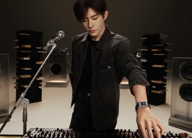 从无天赐的经典  积家携手全球代言人易烊千玺演绎全新大片“A Timeless Icon” 致敬匠心造艺背后的潜心雕琢