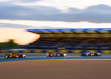 劳力士与2025年勒芒24小时耐力赛 ：极速驰骋 夜以继日