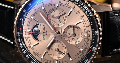 22万公价铂金圈冰蓝盘！百年灵万年历计时腕表的“绝杀”之作