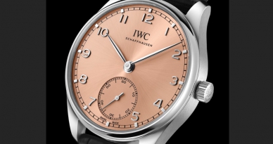 表盘颜色选的对，颜值价值都翻倍！