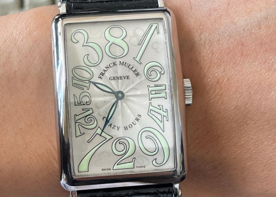 种草方盘邂逅了“时间乱跳”  法穆兰 CRAZY HOURS