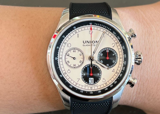 我的首只计时码表  宇联贝利士计时