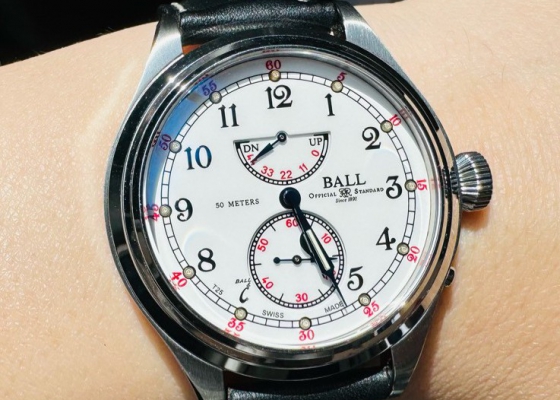 惊喜于得到心爱之物  波尔铁路长官入手