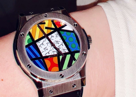 当“宇舶”玩儿起艺术  宇舶经典融合“罗梅罗布里托”联名铂金珐琅限量版