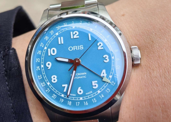 豪利时新款首发帖  速提“多彩缤纷”大表冠