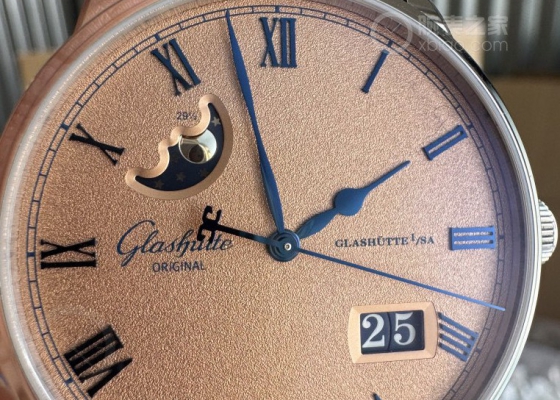 入坑格拉苏蒂原创  人生第一枚正装表