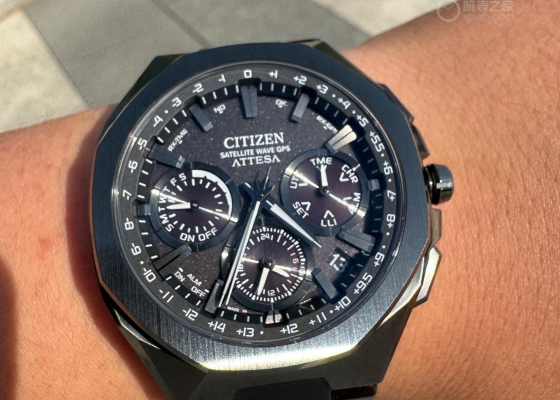 全黑运动功能齐全  入手这款西铁城