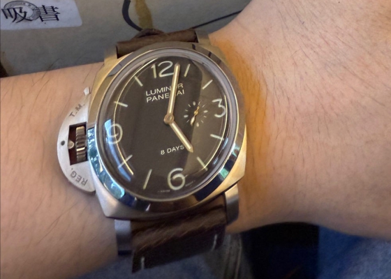 我的小腕子也能驾驭  沛纳海特别版腕表