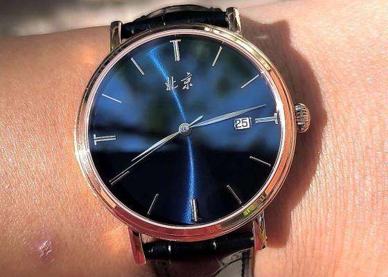 腕间紫禁城六百年风华凝萃  北京表东方文化蓝盘